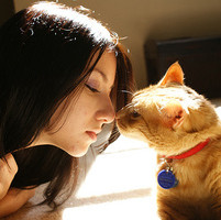 ��������Ů��QQͷ�� ̧��ͷ �����¶��΢Ц ���ٹ����������