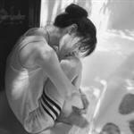 ϲ��Ϲ�ֵ�Ů��QQͷ�񣬲����Լ�������˭����