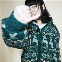 ������Ů���˸�ͷ��һ�������������Ե�����ô�Ĺ¶�