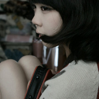 ������Ů���˸�ͷ��һ�������������Ե�����ô�Ĺ¶�