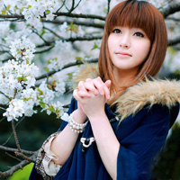 �ɰ�Ψ����Ůͷ�񣬻���һЦ�Ե���ǧ����