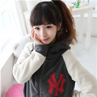 �ɰ�Ψ����Ůͷ�񣬻���һЦ�Ե���ǧ����