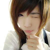 ���ɰ�Ψ��Ů��ͷ������һ��紵������һ˿��ů