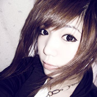 ���ɰ�Ψ��Ů��ͷ������һ��紵������һ˿��ů