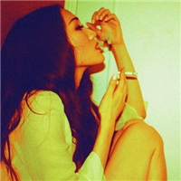 Ψ���⾳��̬Ů��ͷ���Ҿ�����Ⱥ���ҵ������