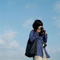 ����Ц�ݵĿɰ�Ů��ͷ�񣬽���ѧ���ü򵥵������������Լ���