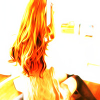 �����Ų�QQŮ��ͷ�񣬻�ɫҫ�۶�Ŀչ���������Ե���