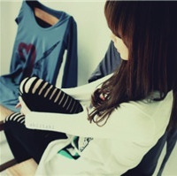 ����Ψ��Ů��ͷ�� �⾳�񾲾���һ���˰���һ��