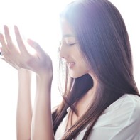 �ÿ�����������Ů��ͷ�������˶�ϲ�������ӵ�Ů��