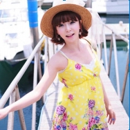 �ɰ�����Ů��QQͷ�����촩ȹ�Ӻ�T����������