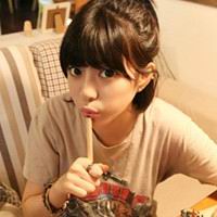 �ɰ�����Ů��QQͷ�����촩ȹ�Ӻ�T����������