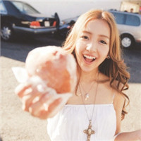 ����������Ů��ͷ�񣬺촽ƽ�����Ʋ�ױװ��