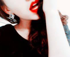 ����������Ů��ͷ�񣬺촽ƽ�����Ʋ�ױװ��