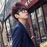 ���Է�����ͷ��������Ӧ�ÿ�һ��˧һ��