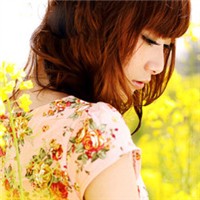 Ψ����԰��� Ů��QQͷ����Ȼ�Ļ����в�ͣ��ת��������