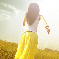 Ψ����԰��� Ů��QQͷ����Ȼ�Ļ����в�ͣ��ת��������