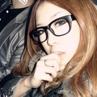 Ů��ͷ��̬Ψ��