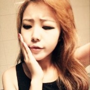 Ư������Ů��