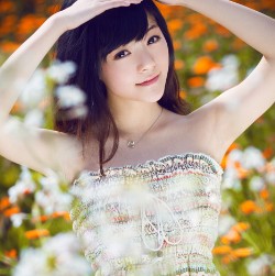 ������Ů��