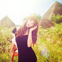 ������Ů��