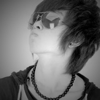 qq�������ڰ�ͷ����Ȼ��һЩ���˵��ǻ�����ô˧��