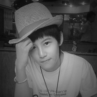 qq�������ڰ�ͷ����Ȼ��һЩ���˵��ǻ�����ô˧��