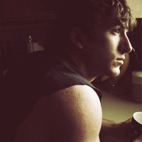 �ڰ��˸�ŷ��ͷ�񣬴��͵�����������Ȧ��ĺ��Ƿ�