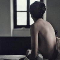 �ڰ��˸�ŷ��ͷ�񣬴��͵�����������Ȧ��ĺ��Ƿ�