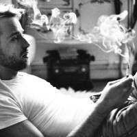 �ڰ��˸�ŷ��ͷ�񣬴��͵�����������Ȧ��ĺ��Ƿ�