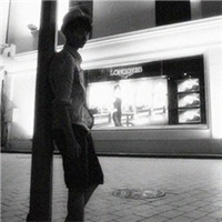 �����ĸ�������ͷ������Ҳ����������һ��