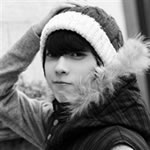 �˸�QQͷ��ڰײ�ɫ������һ���ʺ���ĸ���