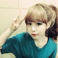 �����ɰ���90��СŮ��QQͷ��һ������ˮǧɽ��һ���𣬲׺�ɣ��