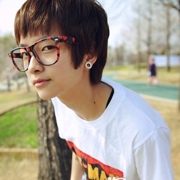 ���ɵ�˧������QQͷ�񣬴�������˶���,С���������Կ�