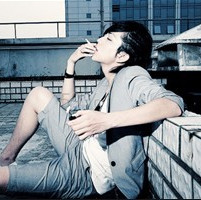 ����ӳ�������QQͷ��һ����¾ͺ�˼����