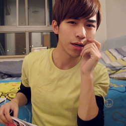 �ÿ���ü��Ŀ������QQͷ��ֱ����˼������,δ����������