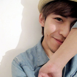 �ÿ���ü��Ŀ������QQͷ��ֱ����˼������,δ����������