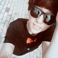 ����ɫ�·���Ů��QQͷ���Ҳ��Ǿ���Ҳ����С��