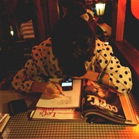 ����ˬ��Ů��QQͷ���е㺮����Լ��������·�����