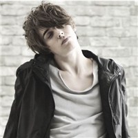 �ڰ��˸�����˧��ͷ���ҵ���������ı������Ѿ�����