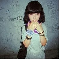 ������Ŀɰ�����QQͷ�񣬿�����ת���뿪�ĽŲ�