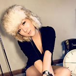 �ÿ���������ŮQQŮ��ͷ�񣬸߹����ʾ��µ�ױ��