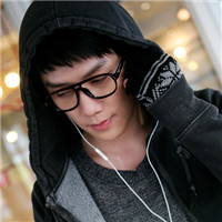 ˧����Ӣ������QQͷ��û��Ŀ�ĵ����ߡ�ֻΪ������