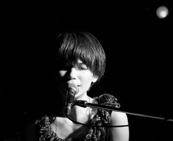 ��ɫ�˸�ʧ�������ͷ��������̫����ʹȴ��˵������ô��