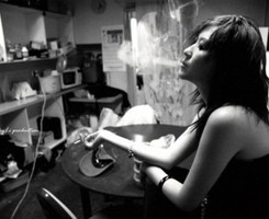 ��ɫ�˸�ʧ�������ͷ��������̫����ʹȴ��˵������ô��