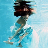 ������վ�̬�⾳ͷ����ɫ��ɫ������ǰ��δ�е�����