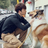 ��Ĭ�˸�˧��QQ����ͷ�񣬵�֧�������ļ��������е��˸�