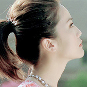 ������ÿ�����Ѷ������΢��ͷ������΢���أ��Ұ�֯Χ����