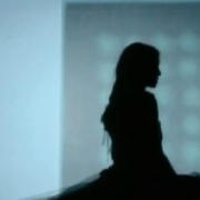 ������ÿ�����Ѷ������΢��ͷ������΢���أ��Ұ�֯Χ����