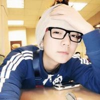 ���۾���˧������ͷ�񣬺ܾɣ��ܾɤη紵ɢ��������ξ�������