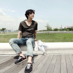 ����˧��С����QQͷ�񣬺ܾɣ��ܾɤη紵ɢ��������ξ�������